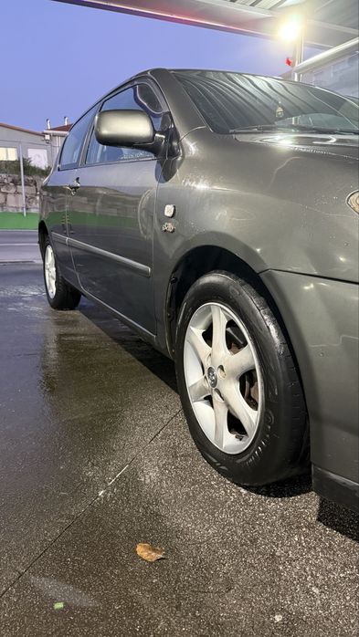Toyota Corolla 2.0 D4d e12 2003 foto 3