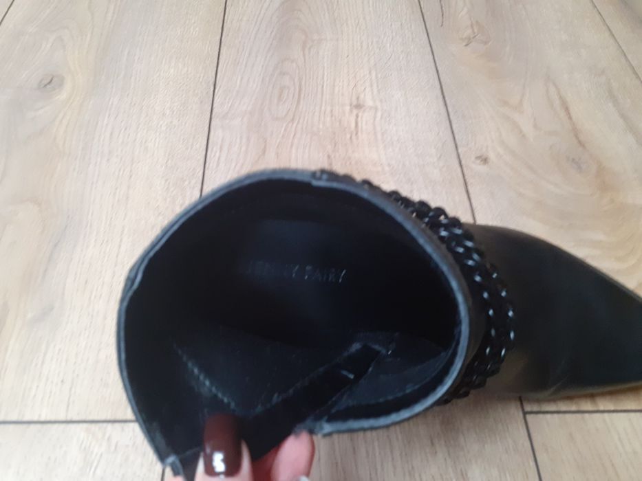 Czarne kowbojki do kostki