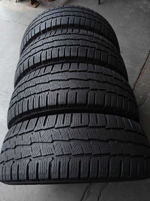 Michelin Agilis Alpin зимові шини r16 215/65С вантажна