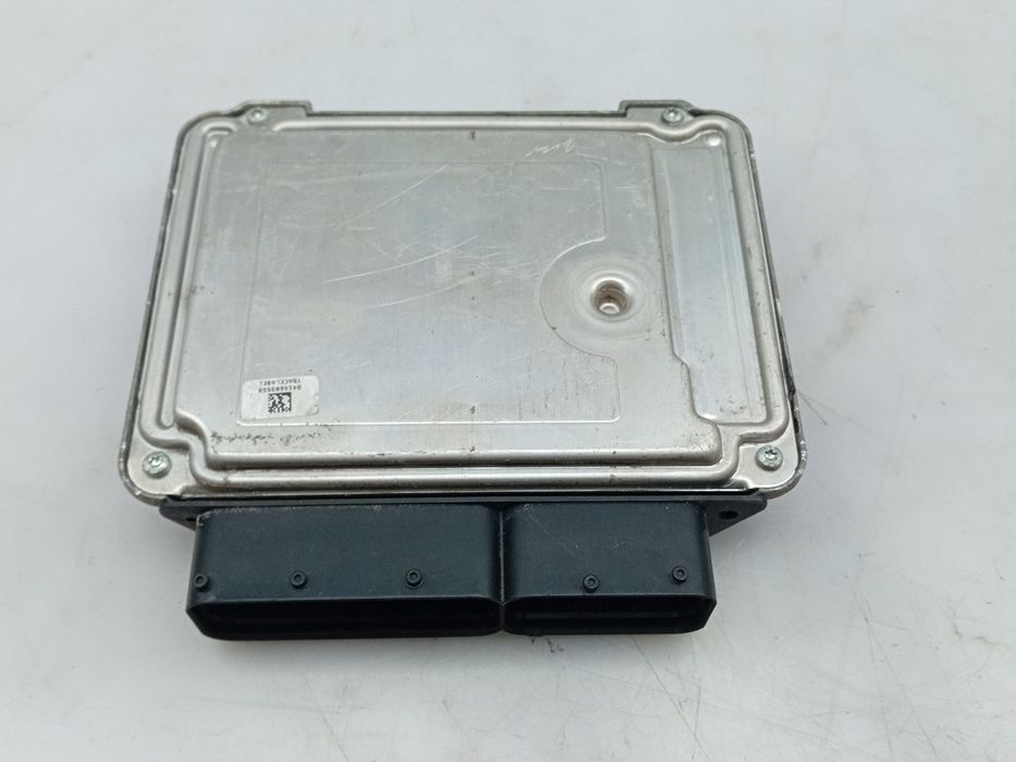 Centralina motor / ECU VOLKSWAGEN Golf IV Van (1J1)