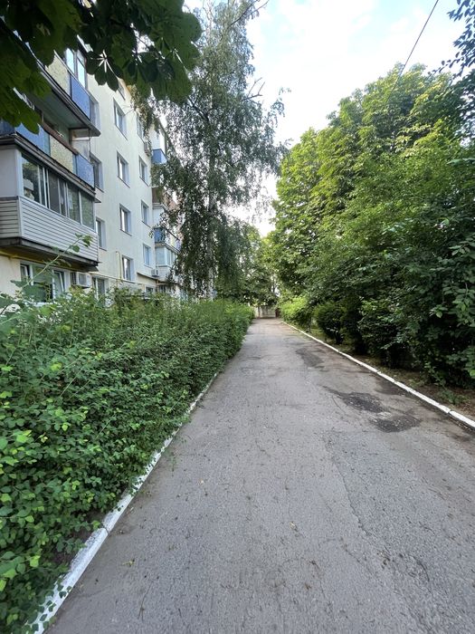 Продається 2 кімнатна квартира в районі Річпорту.