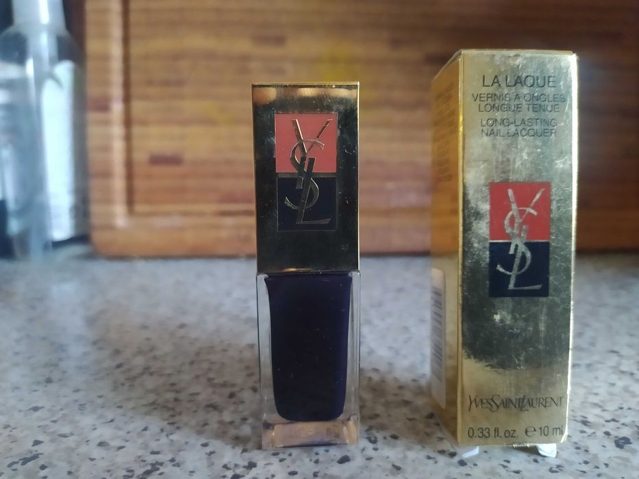 Lakier do paznokci Y S.Laurent  deep blue