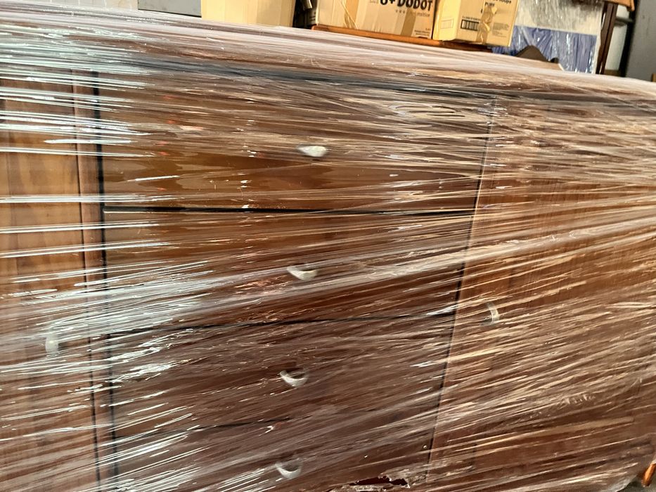 Mesa e aparador de cozinha