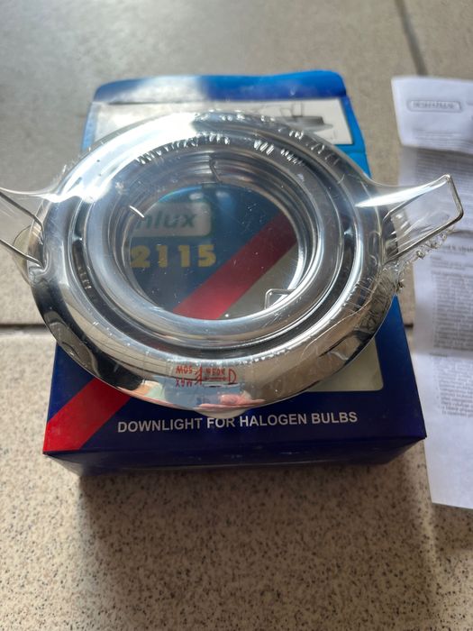 Корпуси потолочні для галогенок