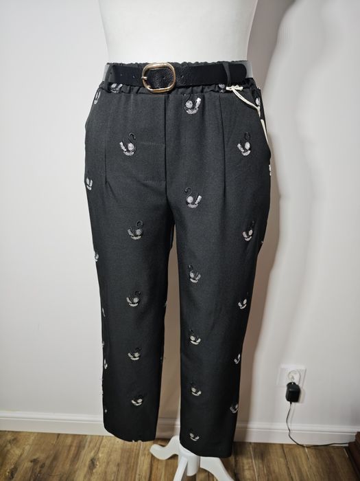 Nowe spodnie czarne haft new collection roz L-xxl