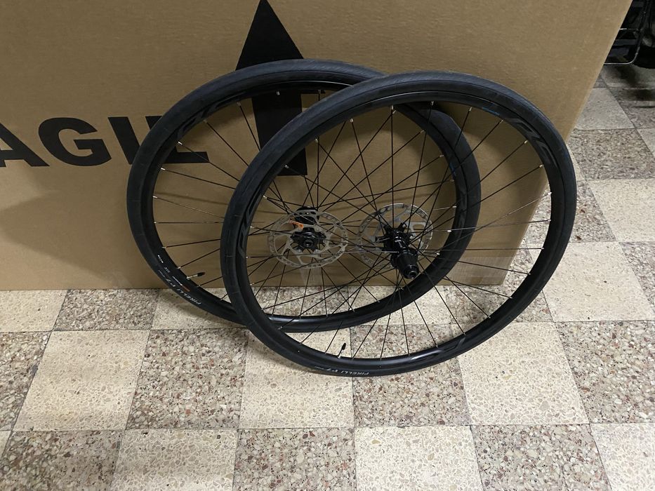 Rodas disco shimano RS171