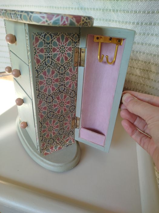 Organizador de jóias restaurado