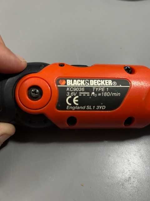 Aparafusadora Black & Decker KC9036 bateria nova