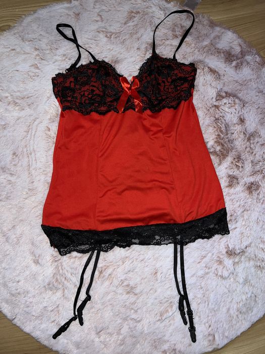 Koszulka. Nowa. Czarno-Czerwona.