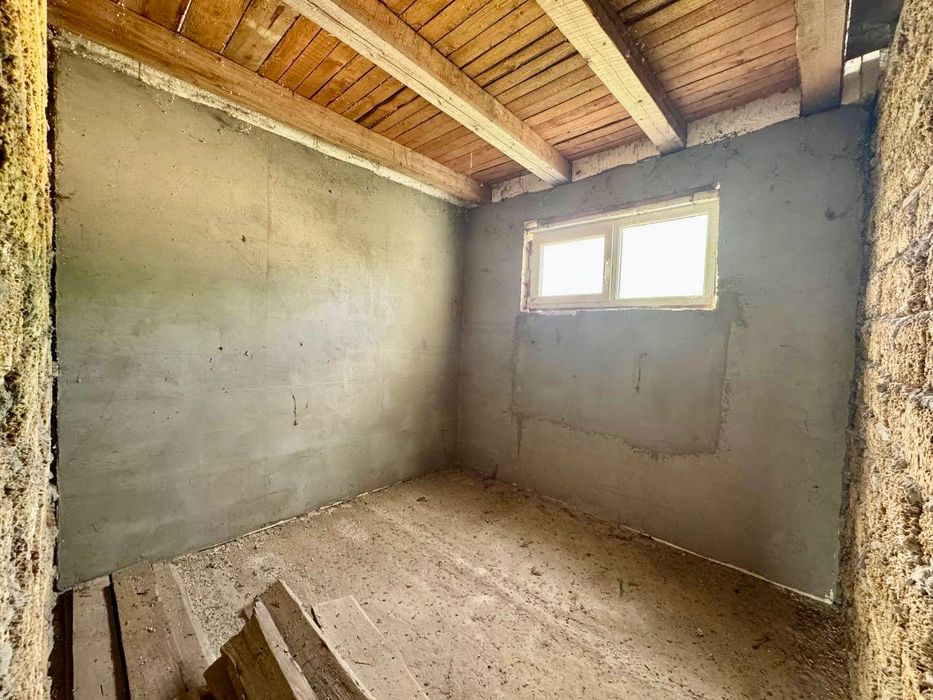 Продаються квартири з комерційним приміщенням