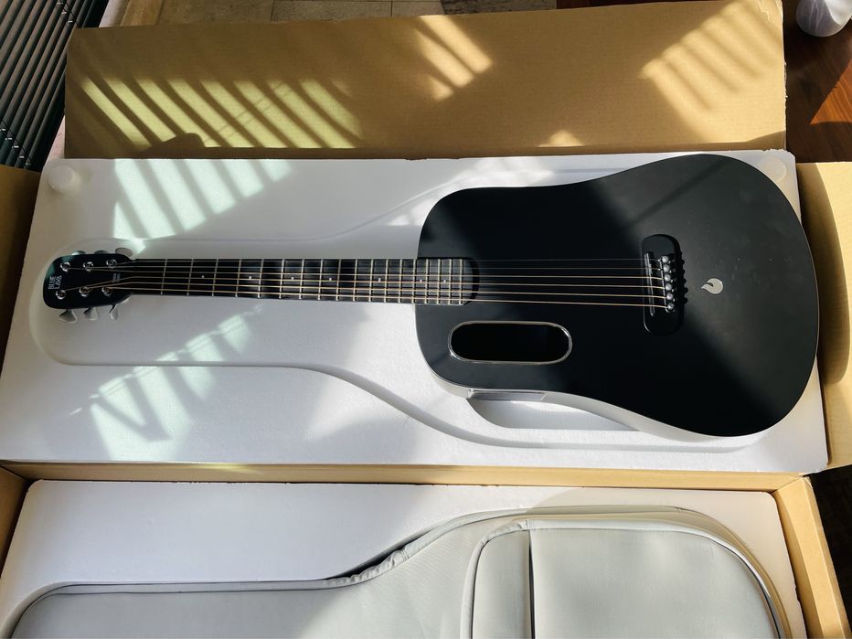 Guitarra Lava Music Blue touch