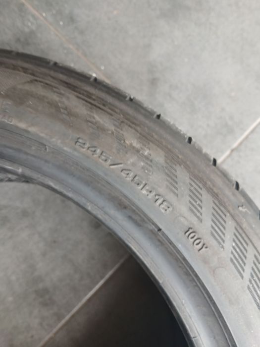 2 pneus 245 45 r18 Goodyear