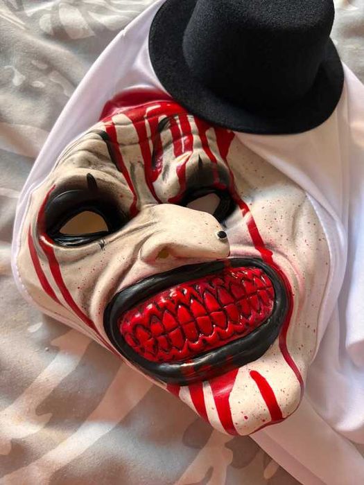 Máscara Terrifier nova