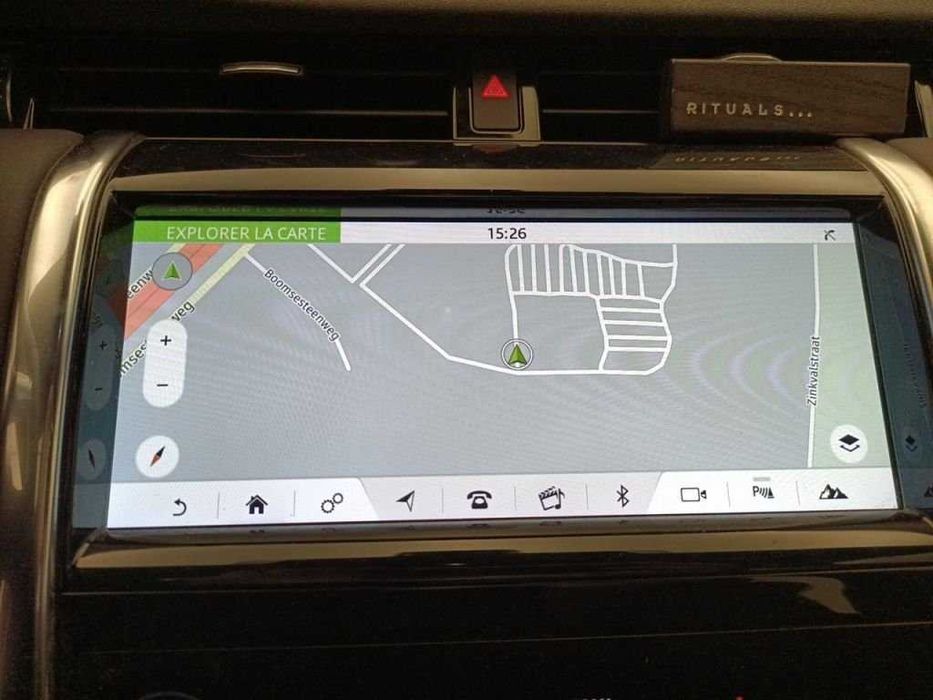 Land Rover Discovery Sport P300e PHEV (Em breve mais fotografias)