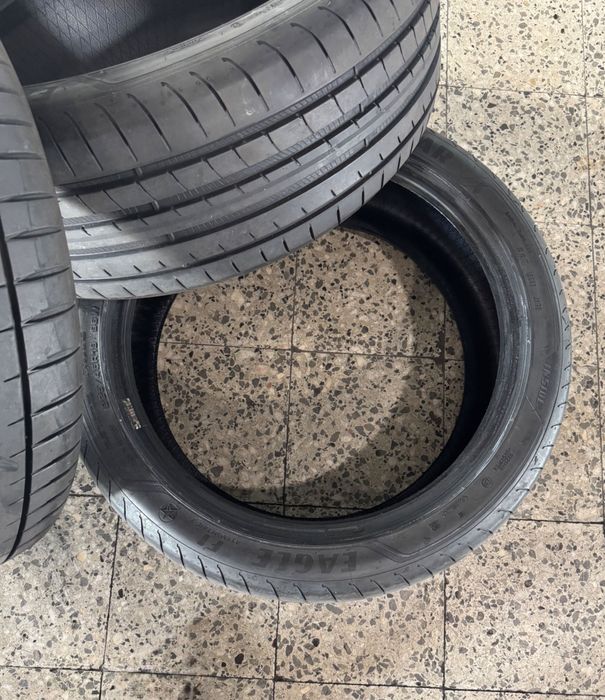 Pneus para automóvel