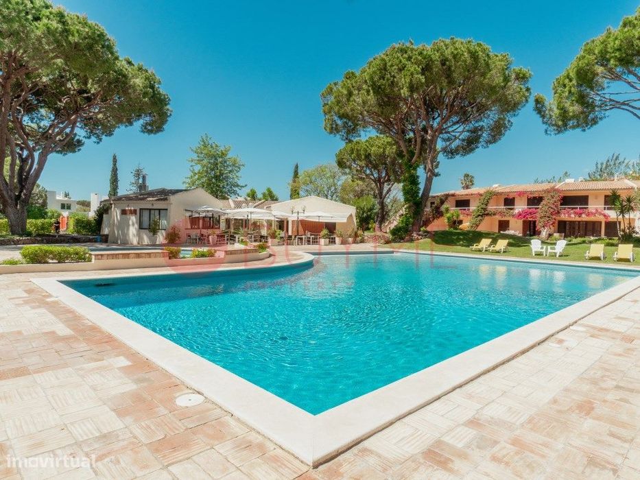 Apartamento T1 com terraço privativo em Vilamoura