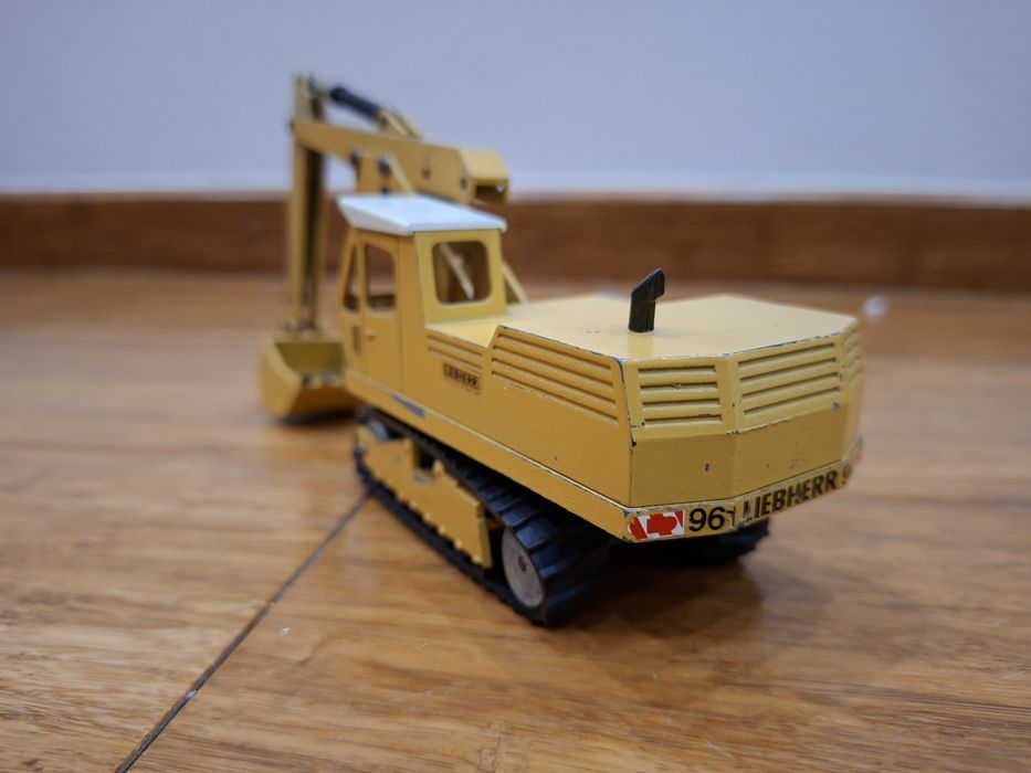 Model Strenco koparka Liebherr 961 1:50
