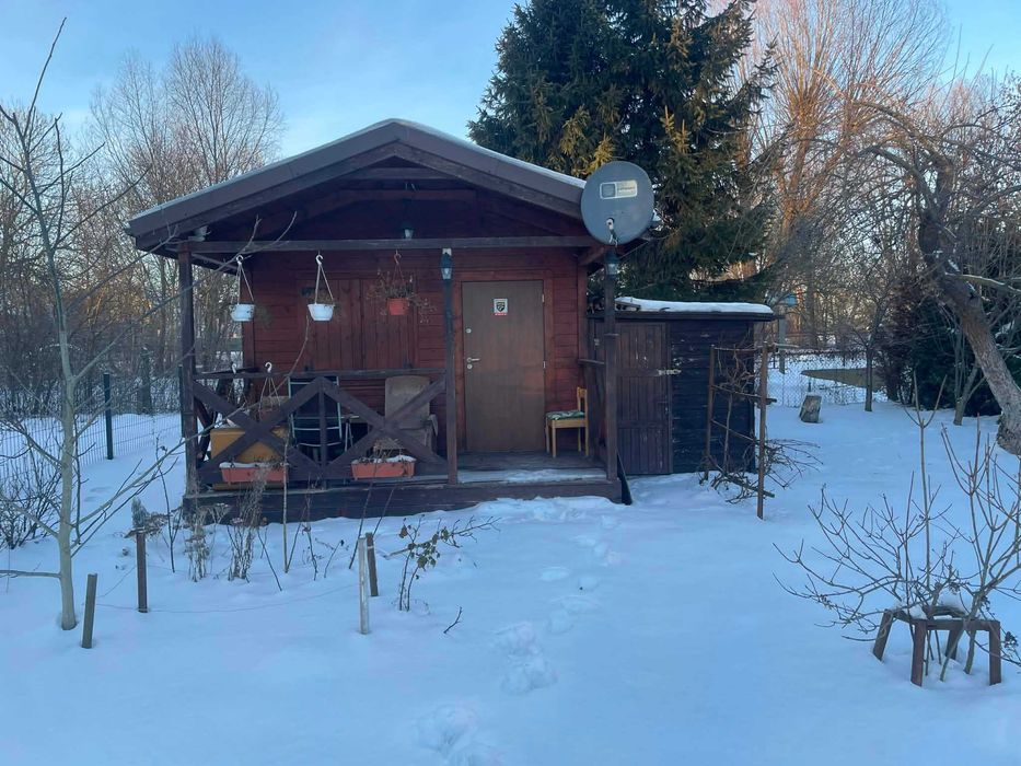 Dwie działki ROD Orunia Dolna – domek, WC, alarm, osobne wejście