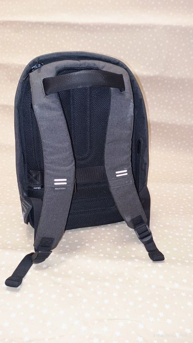 Bobby hero regular black рюкзак антизлодій xd design