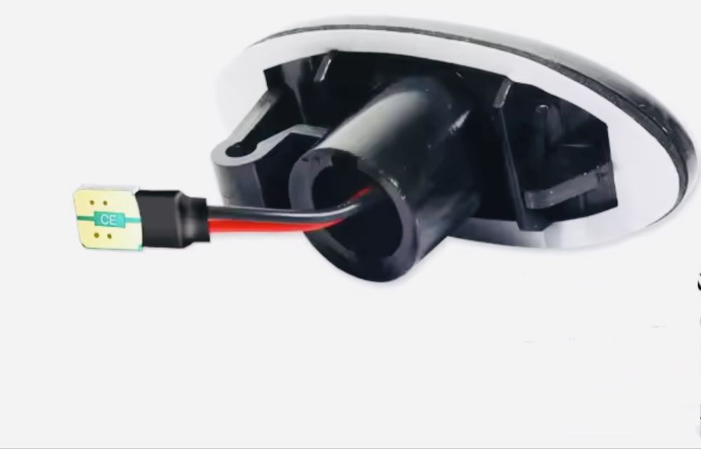 Поворотник Nissan X-trail Qashqai J10 Cube Juke Leaf Micra Вантажівок