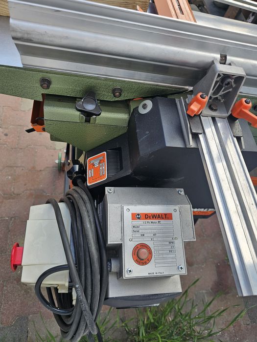 Heblarko grubościówka DeWalt DW 1150