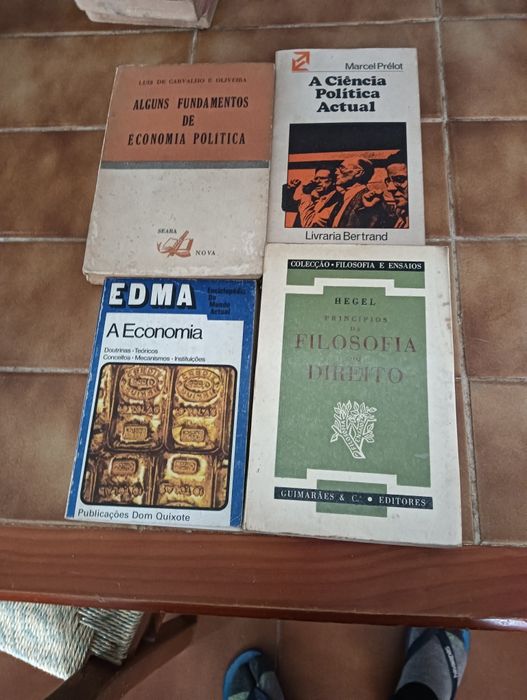 Livros vários Economia, Política  e Historia