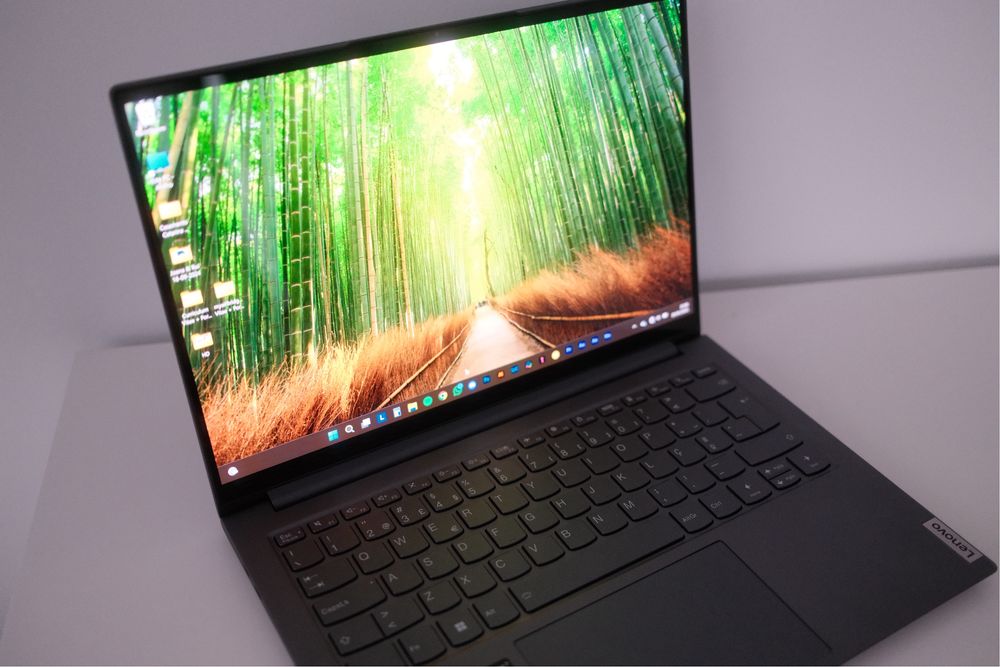 Portátil Lenovo Yoga S7P 14 ACH