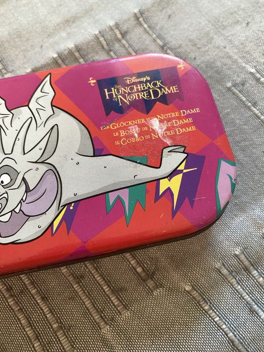 Dzwonnik z notre dame, piórnik, disney, lata 90