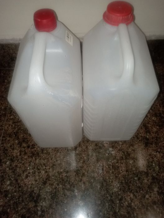 Канистри пластикові