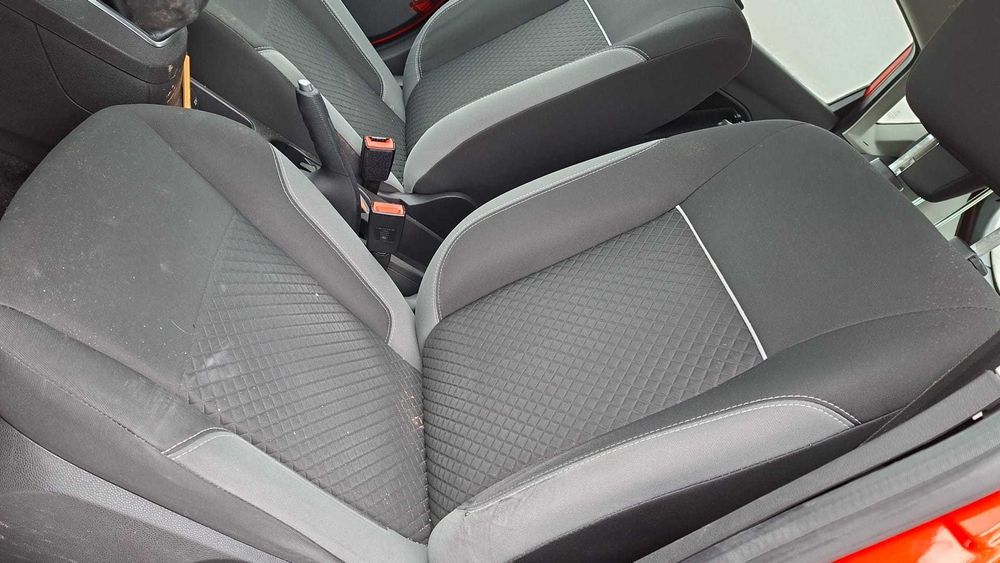 Fotel kierowcy Ford Fiesta MK7 lift europa podgrzewany