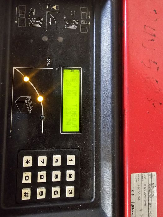 Ładowarka prostownik linde  automatyczna stacja BT do wózków widłowych