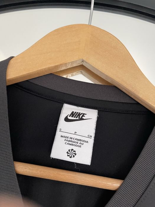 Футболка nike на лампасах найк