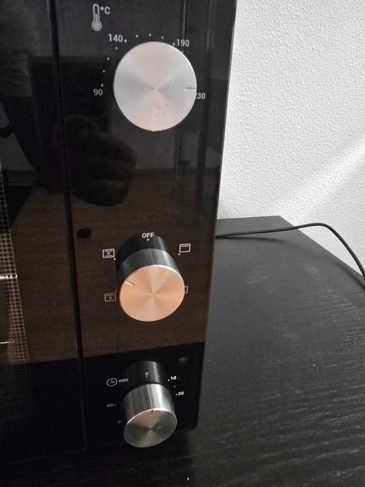 Mini-forno FLAMA 1548FL (Capacidade: 48L - 1800W)