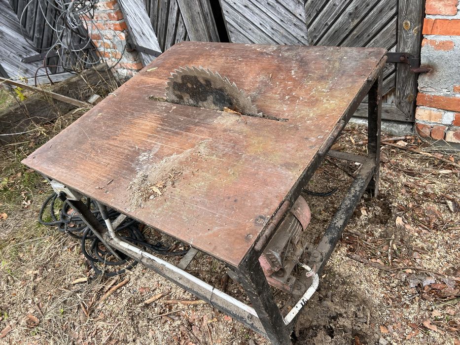 Krajzega na sile prad solidny