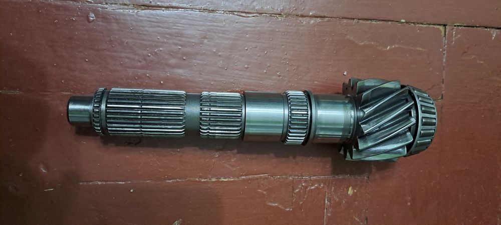 Вал кпп вторичный