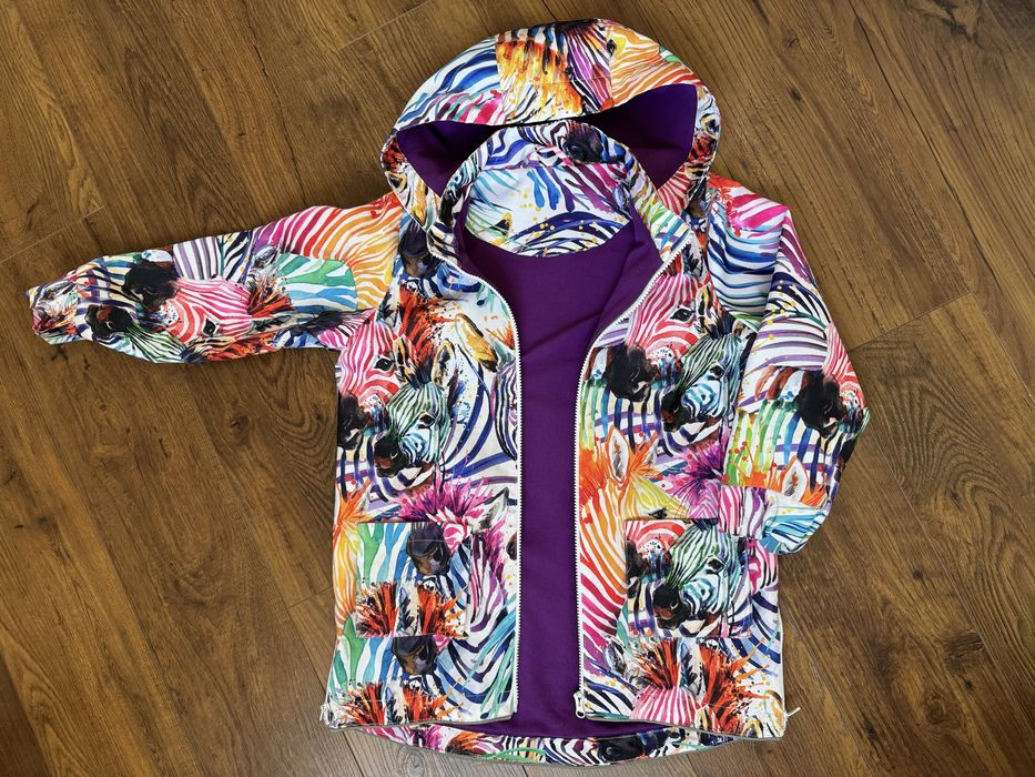 Курточка-дощовик для дівчинки на 7-9 років