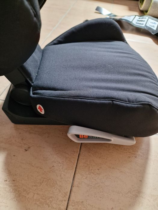 Cadeira de criança BeSafe IzI Up X3 4-12 anos 15-36Kg