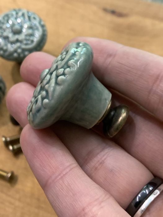 Мебельные ручки