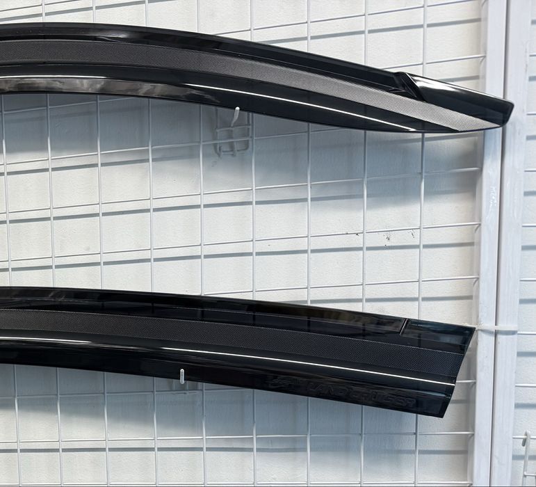 Дефлектори вікон / Вітровики на всі авто