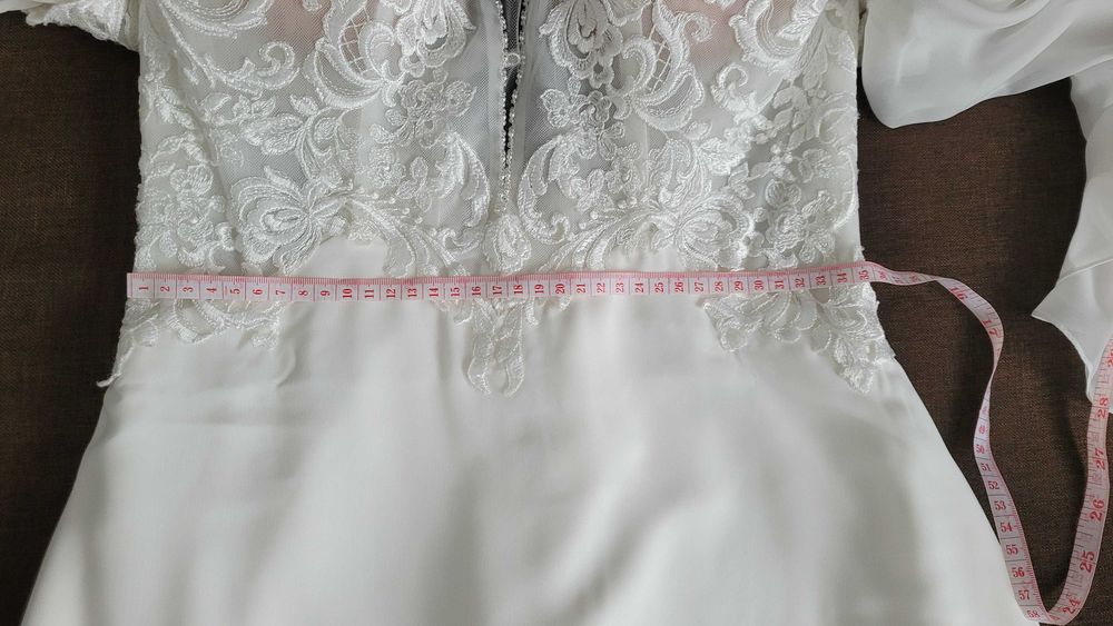 Suknia ślubna S 36 biała