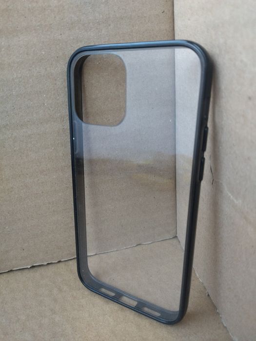 Etui iPhone 12/ 12 pro przezroczyste (B8)