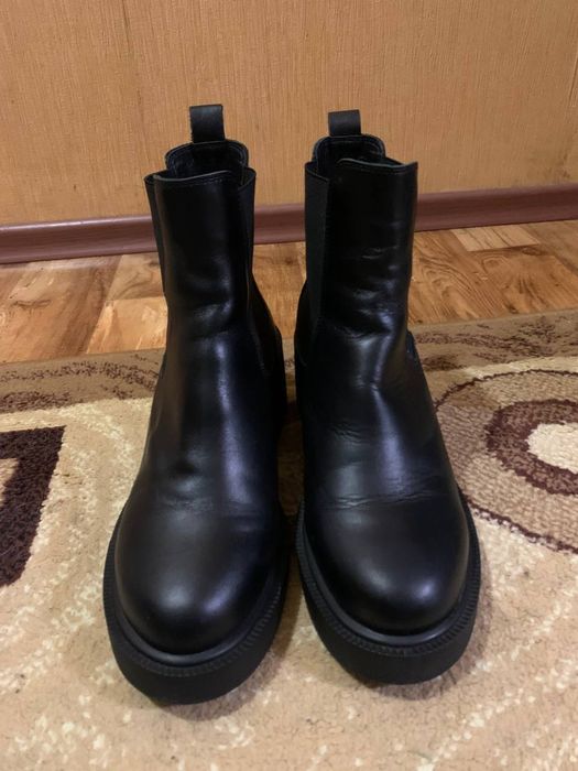 Зимові шкіряні жіночі ботинки