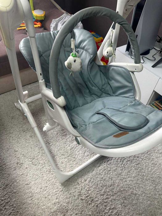 Стульчик для кормления 3-в-1 Carrello Triumph Grey