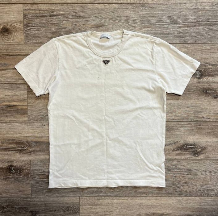 Футболка Prada, Прада