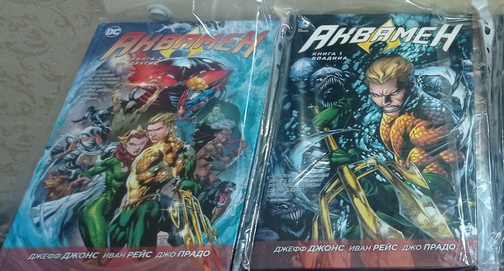 Комікси DC нові, в захисних обкладинках, без слідів користування