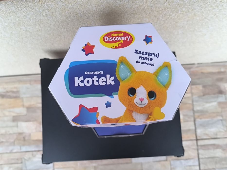 Dumel Discovery Czarujący kotek interaktywny biały