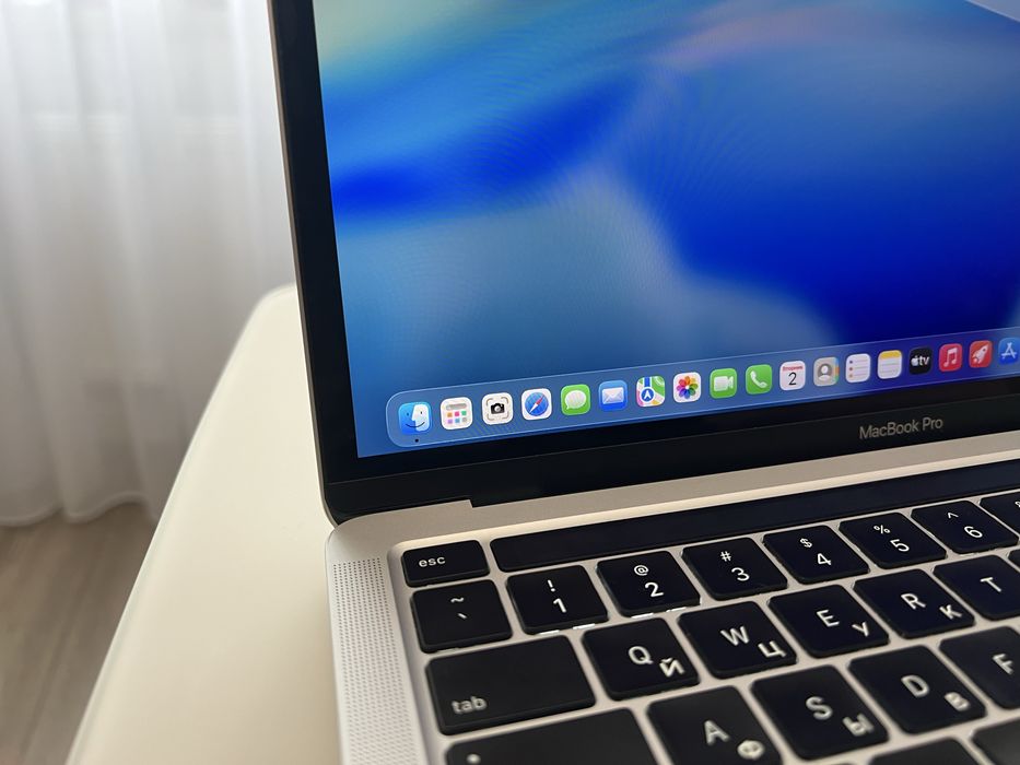 Macbook Pro M1 256гб 88%
