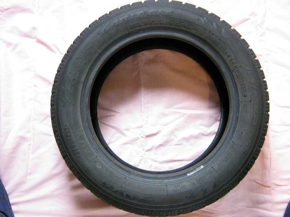 Одна зимова шина TOYO 165x65 r14 протектор 6мм.