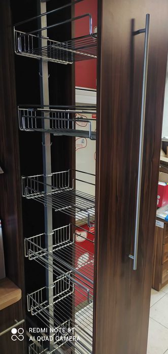 Szafa CARGO KOMFORT 300 serii komfort WIRELI pełen wysuw 6 koszy