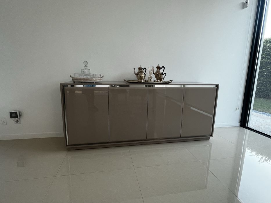 Mesa de jantar + Movel